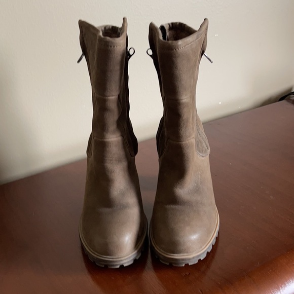 Brown Leather Double Zip Ankle Boot with Lug Sole - Picture 2 of 9